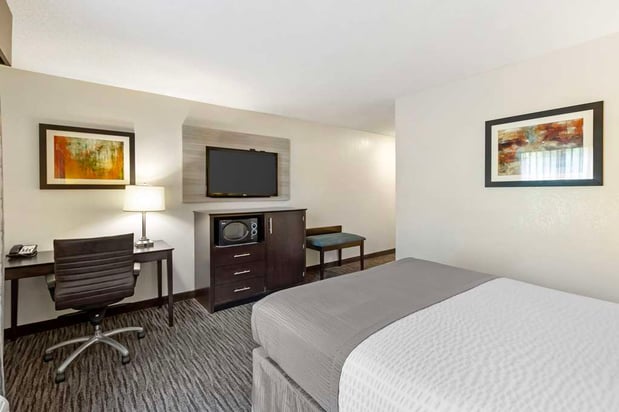 Images Best Western Magnolia Inn and Suites