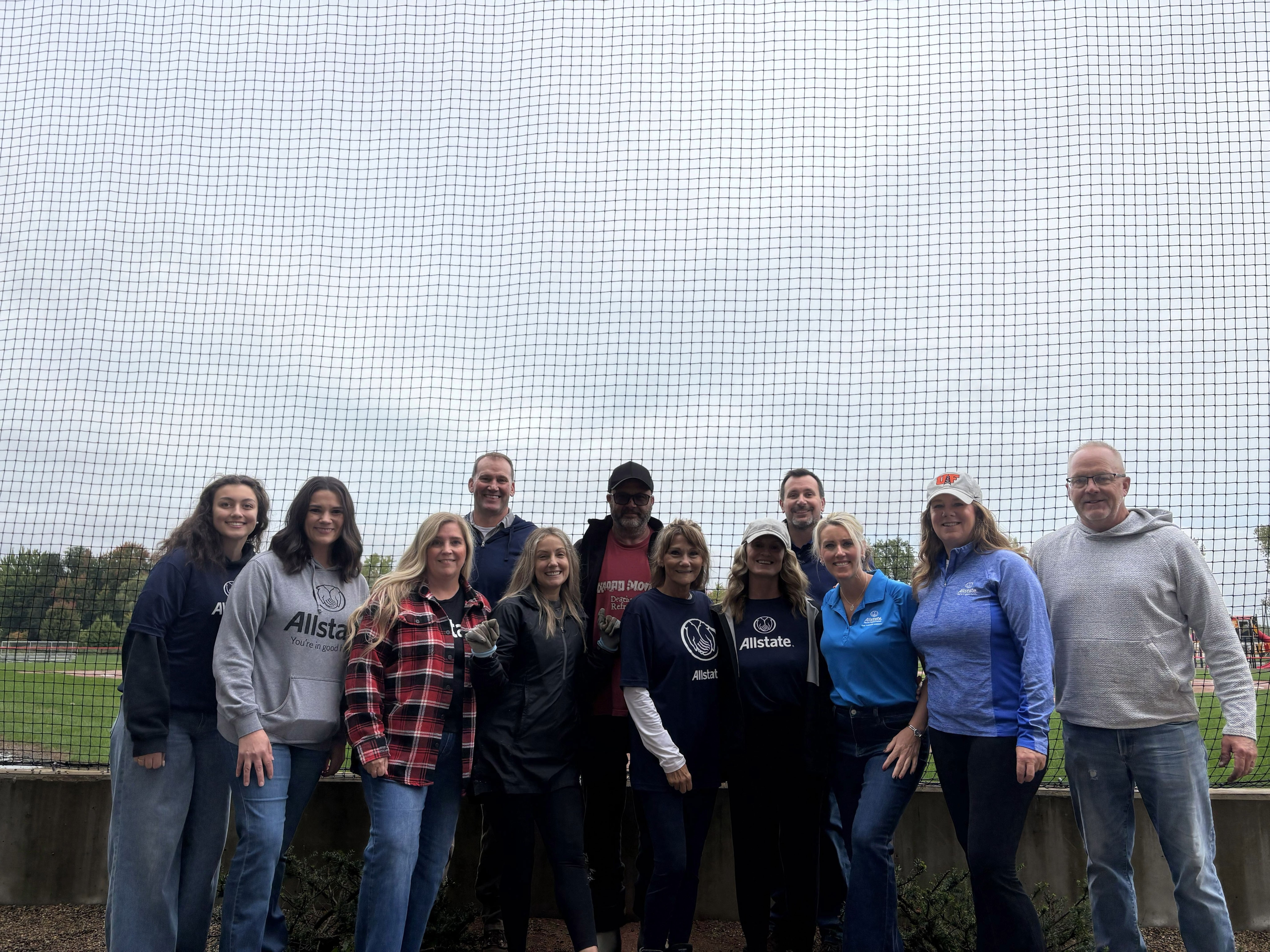 Helping Hands Agents - 10/2026 - Community service - volunteering to help local communities earn a Helping Hands grant sponsored by Allstate