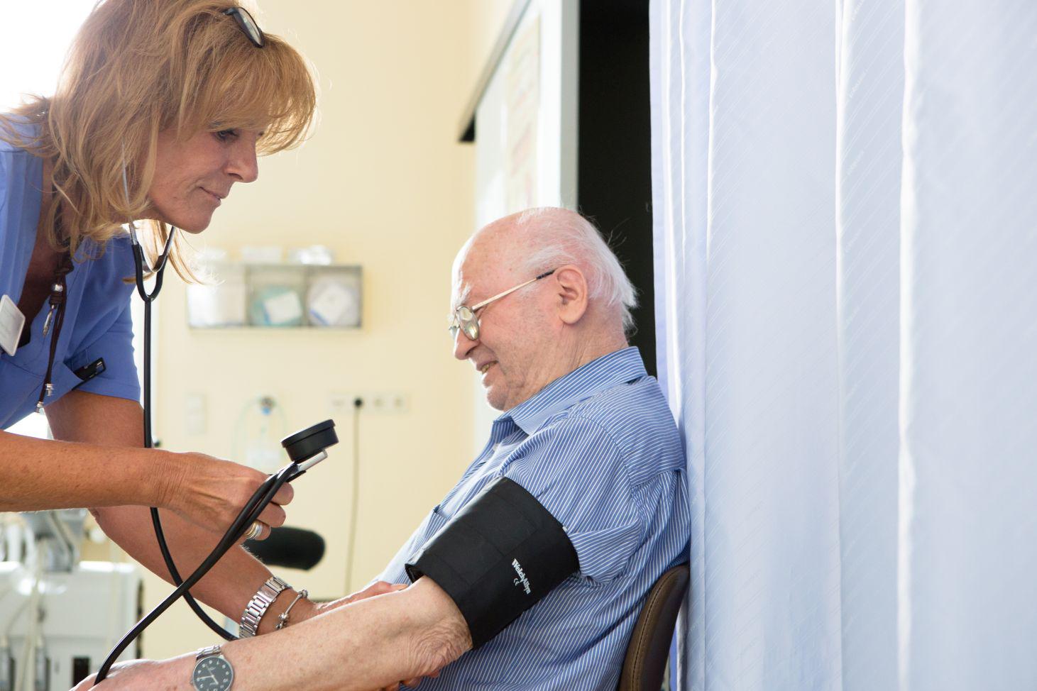 St.-Martinus-Krankenhaus, Klosterstraße 32 in Langenfeld