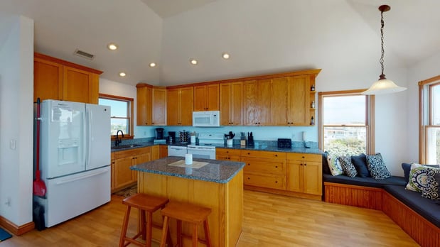 Images Midgett Realty - Avon