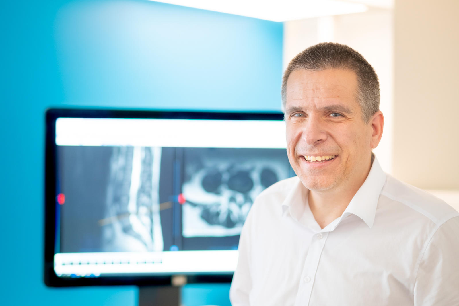 Bild 7 Dr. Lins | Ihre MRT Radiologie Privatpraxis Stuttgart | Schnelle Termine Vorsorge und mehr in Stuttgart