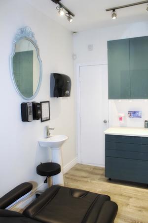Images AHIMSA PIERCING STUDIO, FINE JEWELRY & MEDICAL AESTHETICS