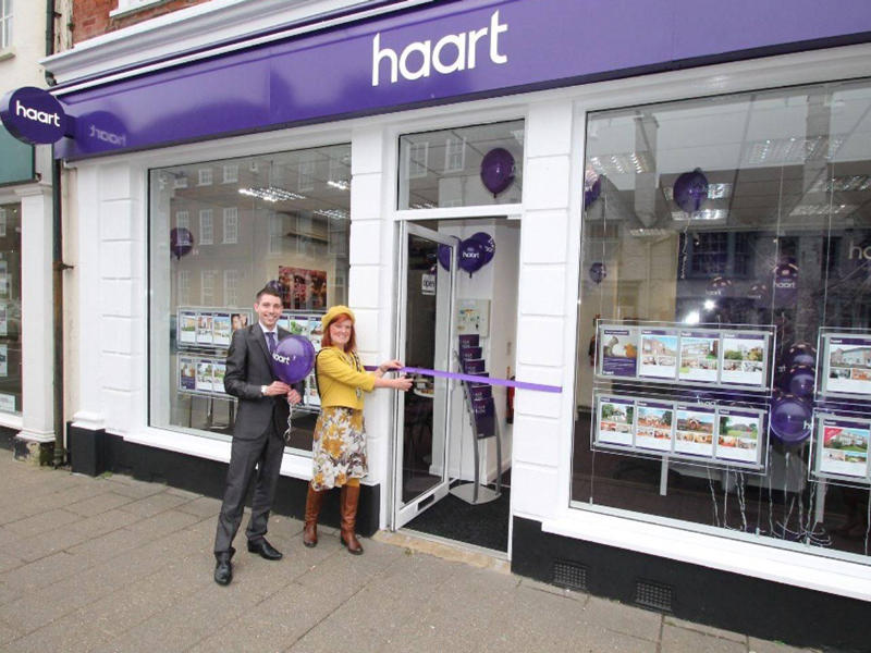 Images haart Estate Agents Witham