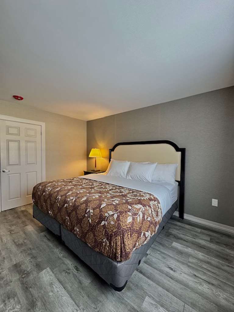 Images Big Bird Inn Wawa, SureStay Collection by Best Western