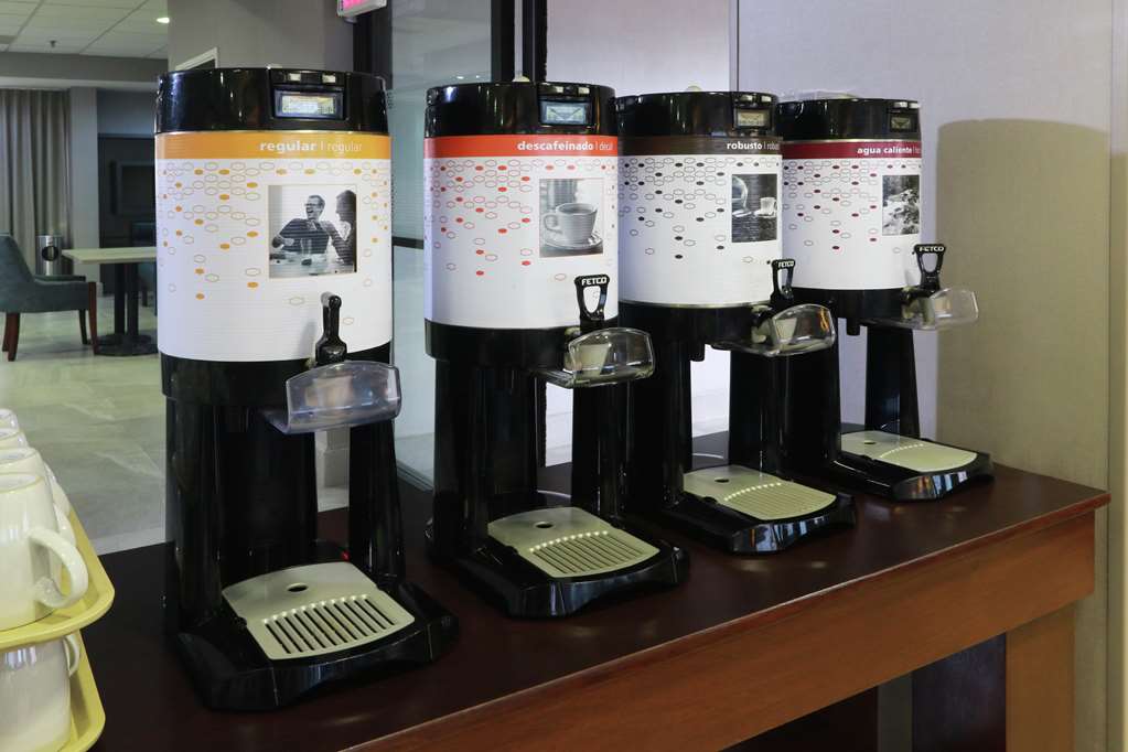 Images Hampton Inn by Hilton Monterrey-Airport