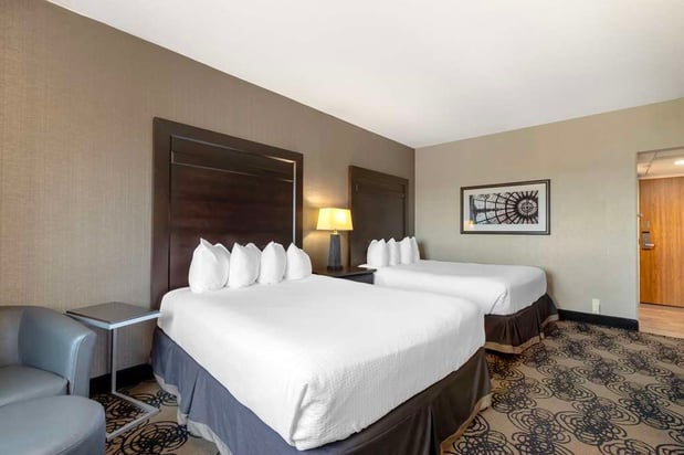 Images Best Western Plus Midwest Inn