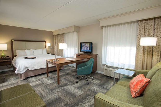 Images Hampton Inn & Suites Cincinnati-Union Centre