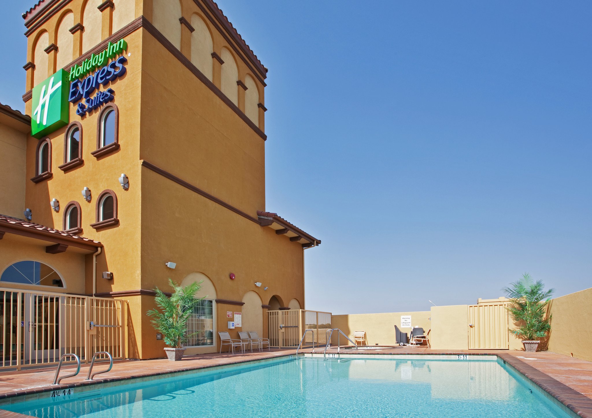 Holiday Inn Express & Suites Willows by IHG Image