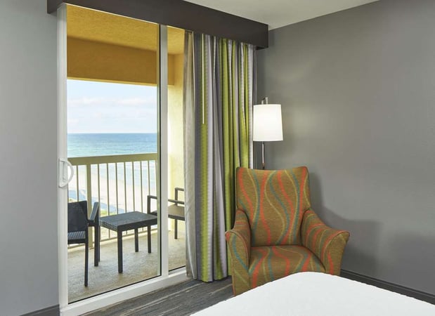 Images Hampton Inn Daytona Beach/Beachfront