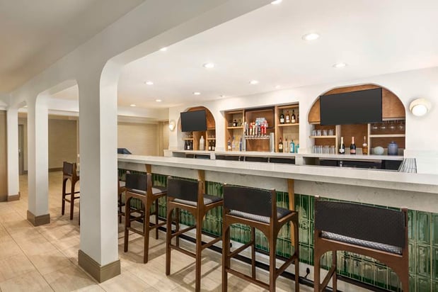 Images Hilton Garden Inn Monterey