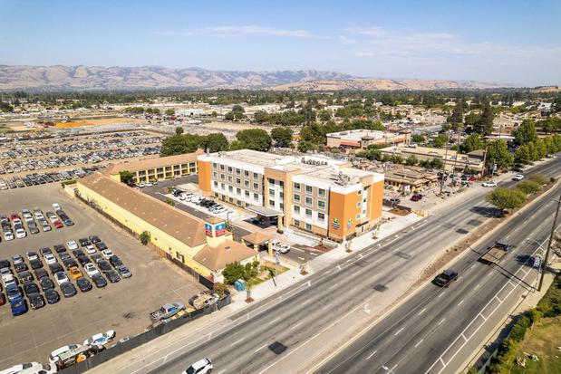 Images Holiday Inn Express & Suites San Jose – Silicon Valley by IHG