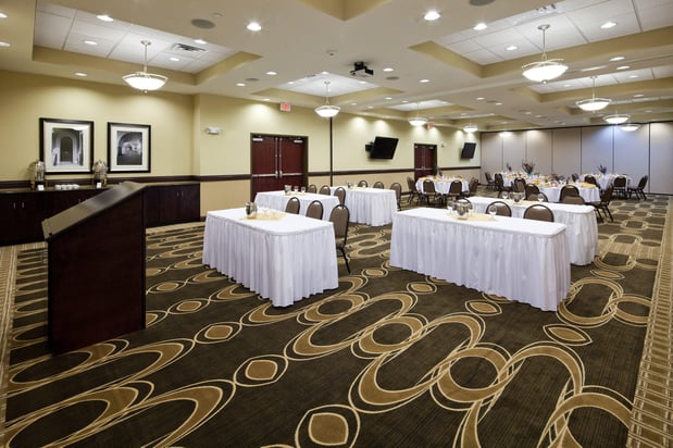 Images Holiday Inn Mobile - Airport by IHG