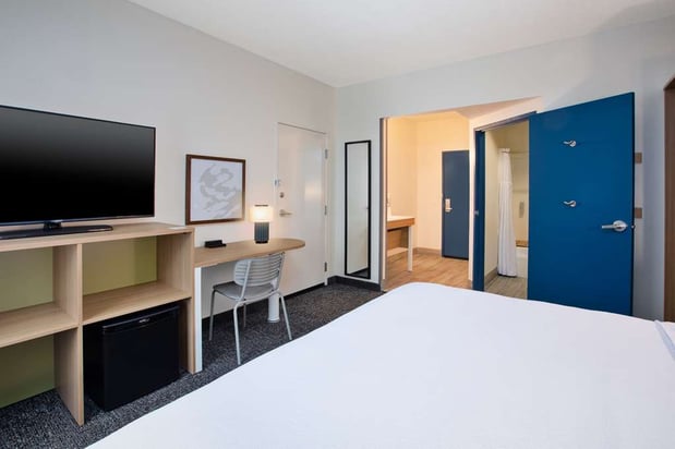 Images Spark by Hilton Walker Grand Rapids North