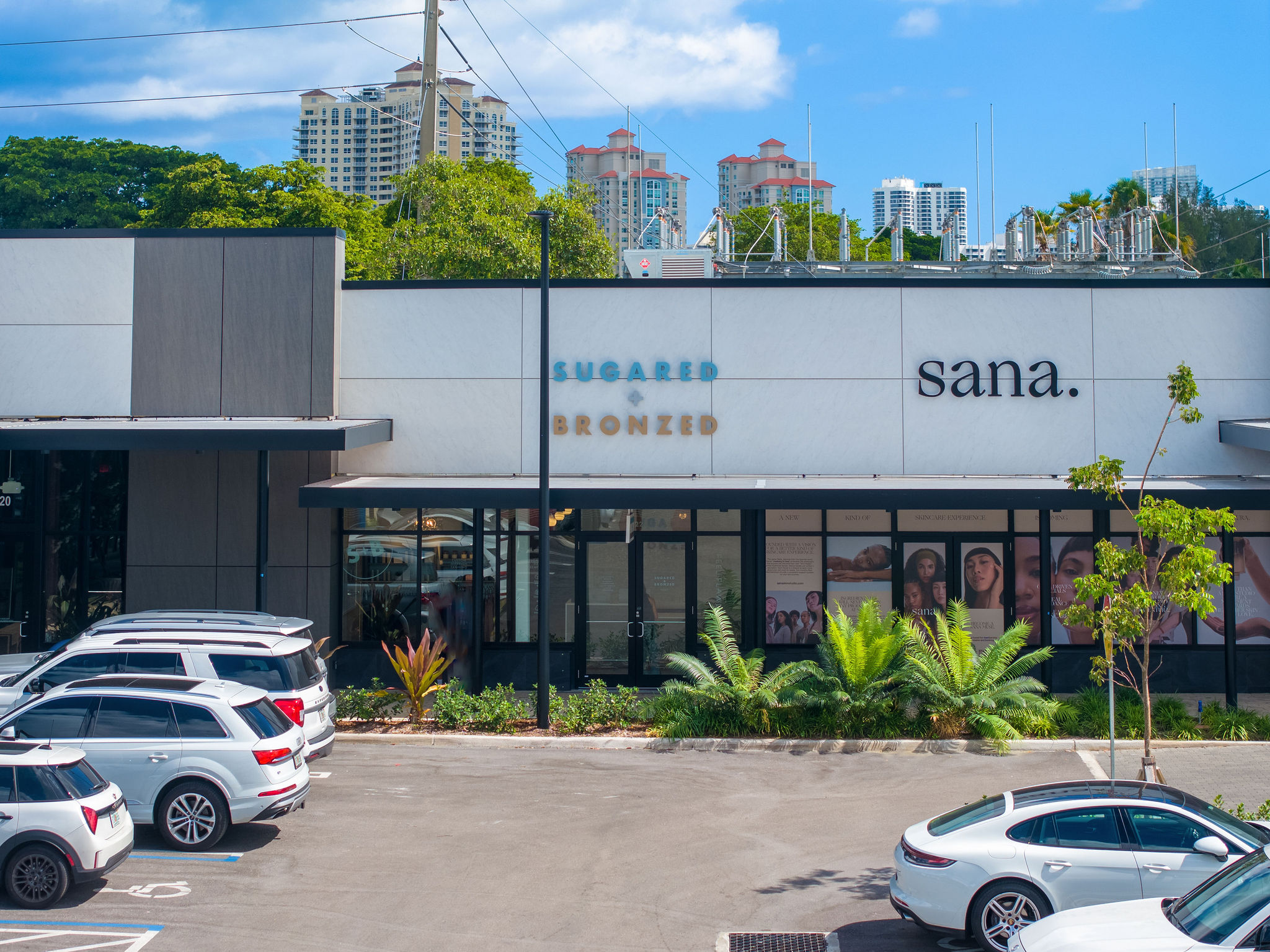 SUGARED + BRONZED Aventura Storefront