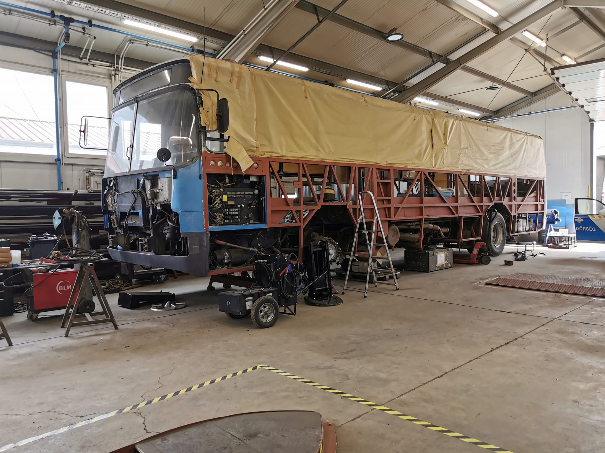 Images Varga Vasúti és Közúti Járműjavító és -gyártó Kft.