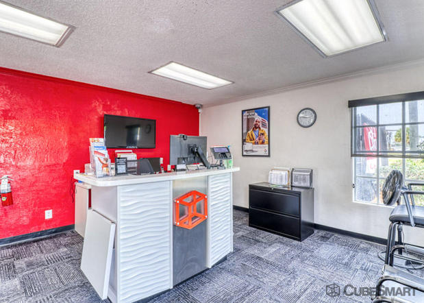 Images CubeSmart Self Storage