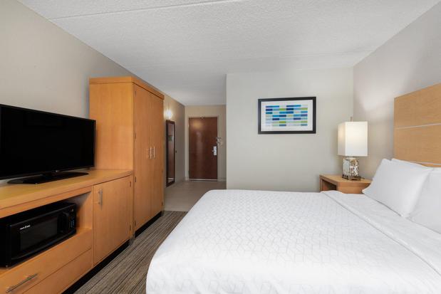 Images Holiday Inn Express & Suites Wheat Ridge-Denver West, an IHG Hotel