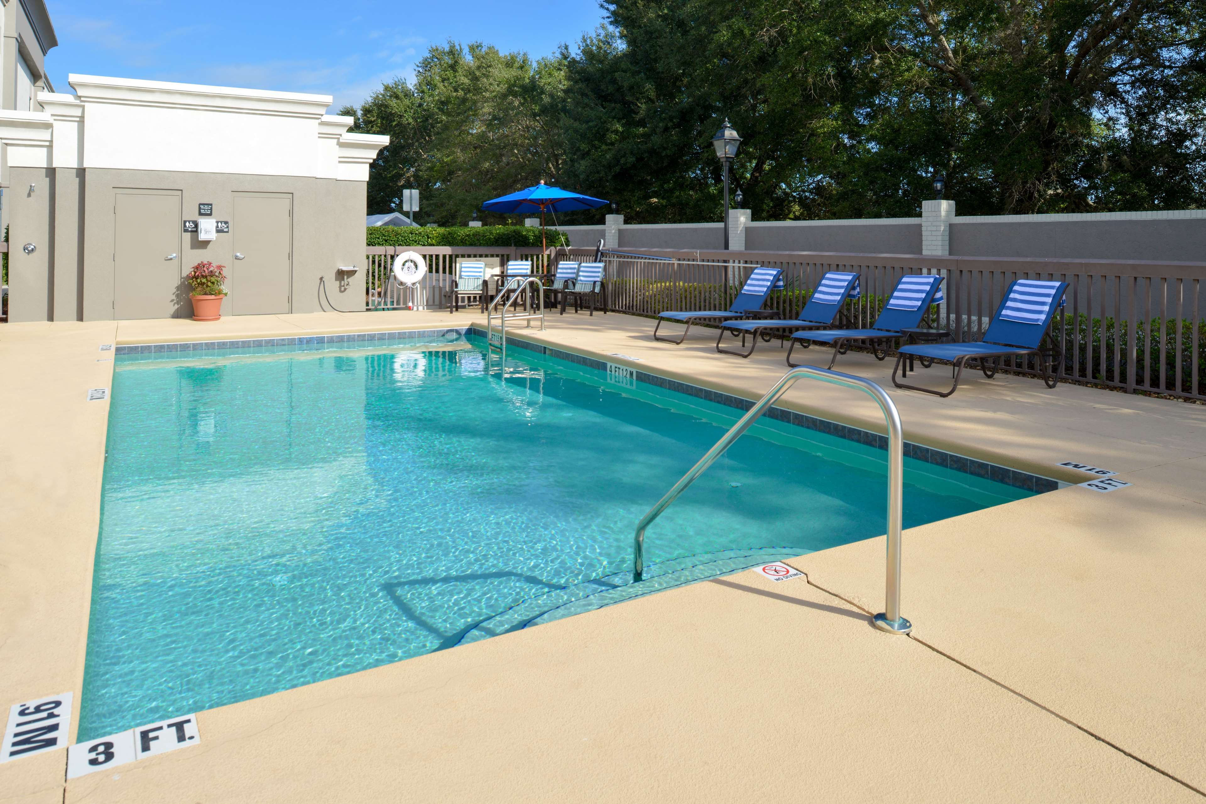 Hampton Inn & Suites Lady Lake/The Villages Coupons near me in Lady