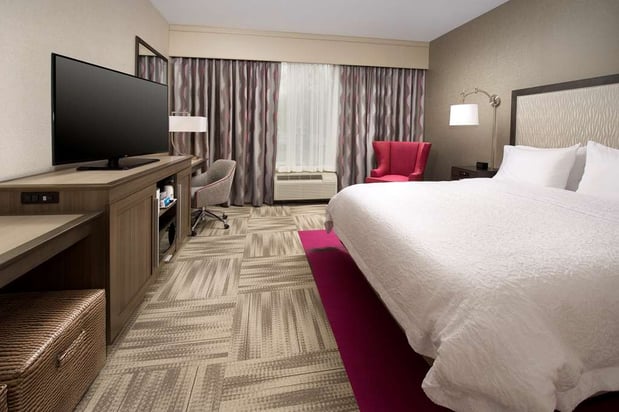 Images Hampton Inn Huntsville/Village of Providence