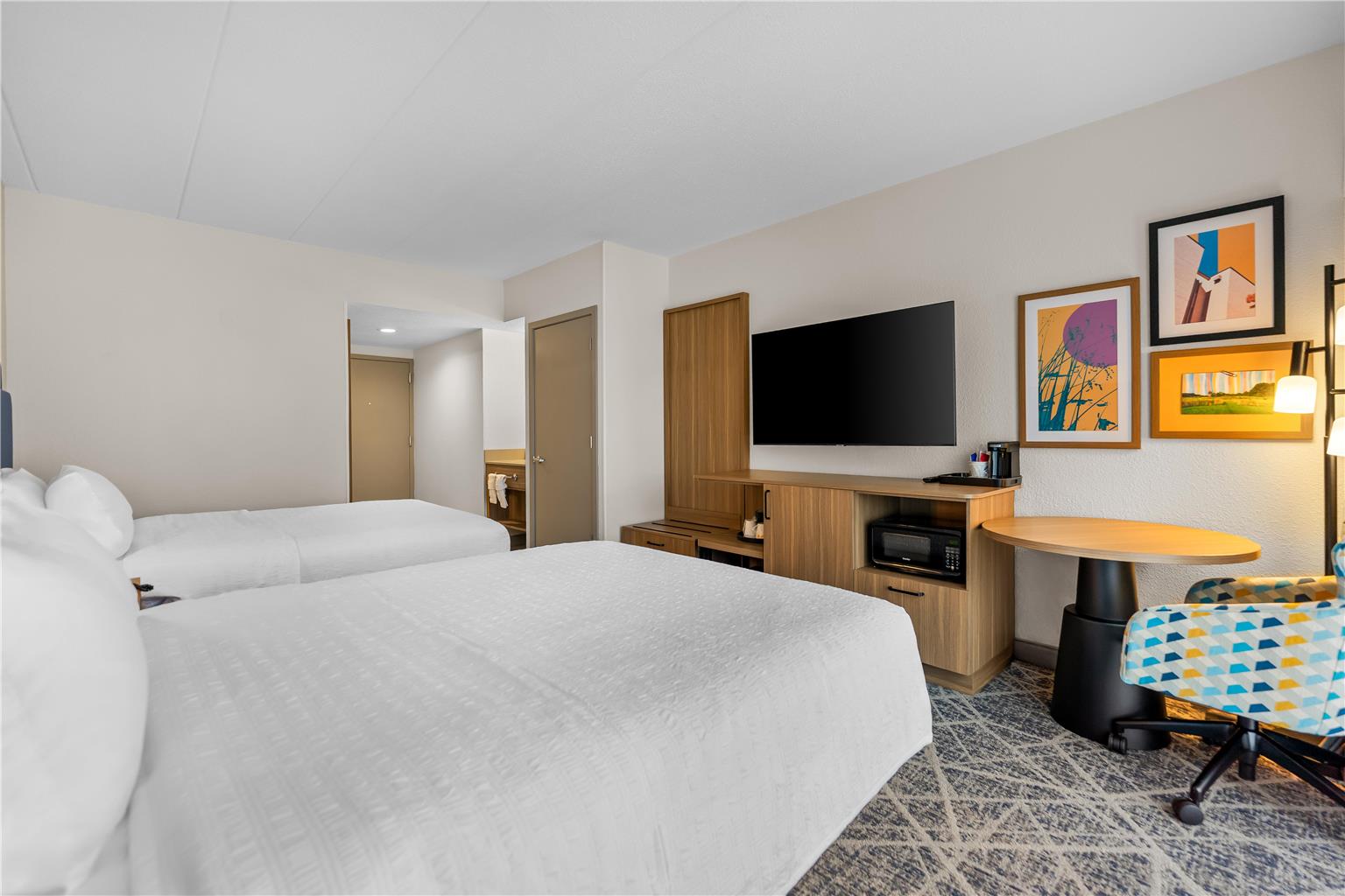 Guest room