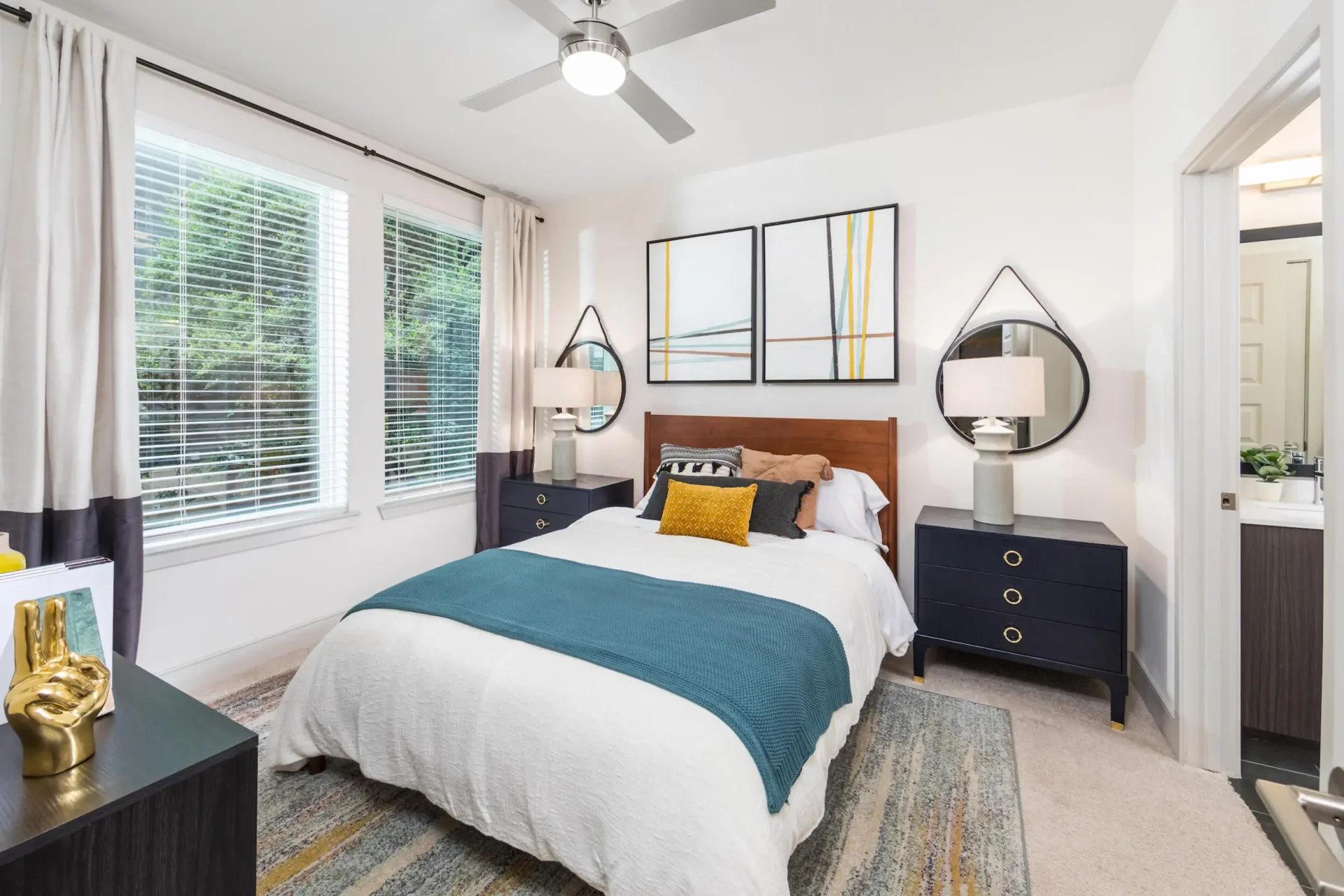 Fifteen15 South Lamar Apartments Image