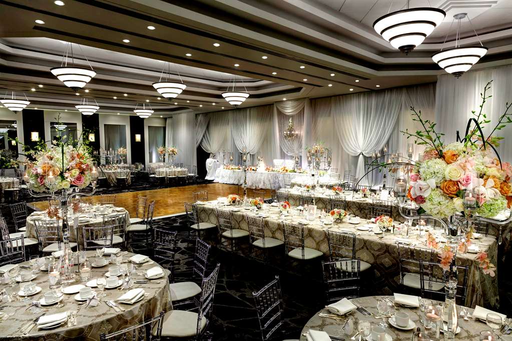 Hilton Toronto/Markham Suites Conference Centre & Spa à Markham: Restaurant