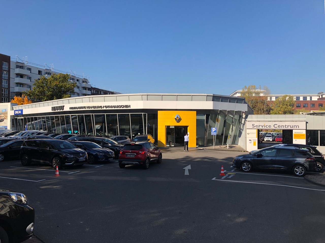 Renault Retail Group Hamburg Othmarschen Aussen