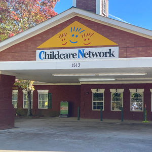 Front entrance of Childcare Network School #267 daycare and preschool in Hampton, GA