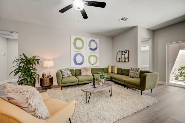 Images The Groves at Lake Ella Homes