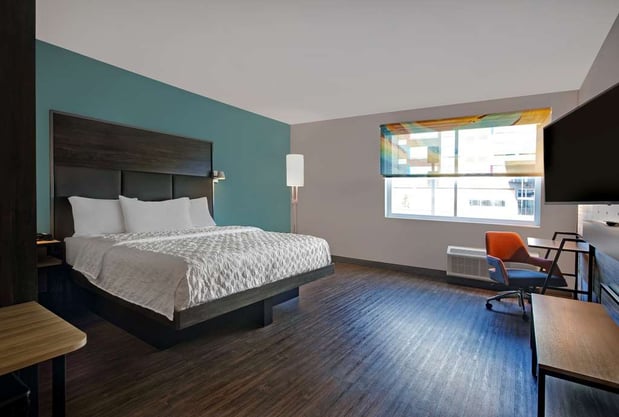 Images Tru by Hilton Knoxville West Turkey Creek