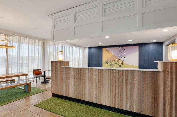 Images Spark by Hilton Ormond Beach Oceanfront