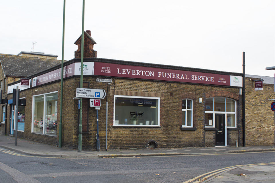 Leverton Funeral Directors Dartford 01322 225216