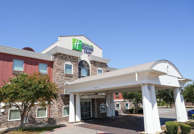 Images Holiday Inn Express & Suites Dallas Southwest-Cedar Hill by IHG