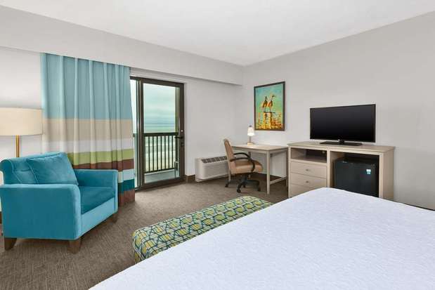 Images Hampton Inn & Suites Carolina Beach Oceanfront