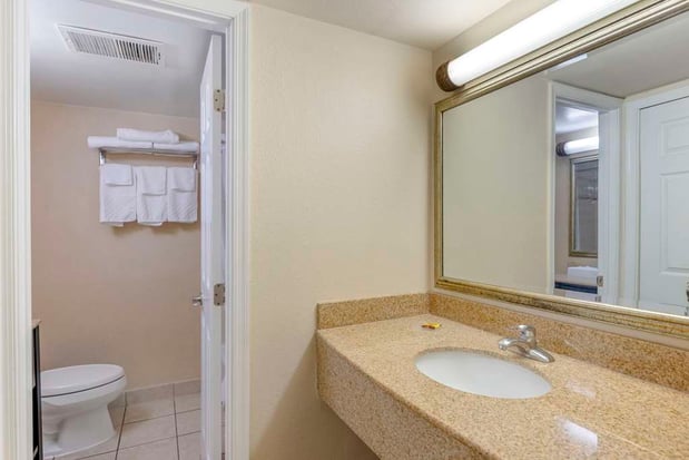Images Best Western Plus Governor's Inn
