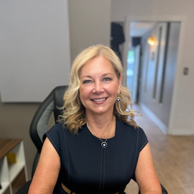 Images Cristine Toczek: Allstate Insurance