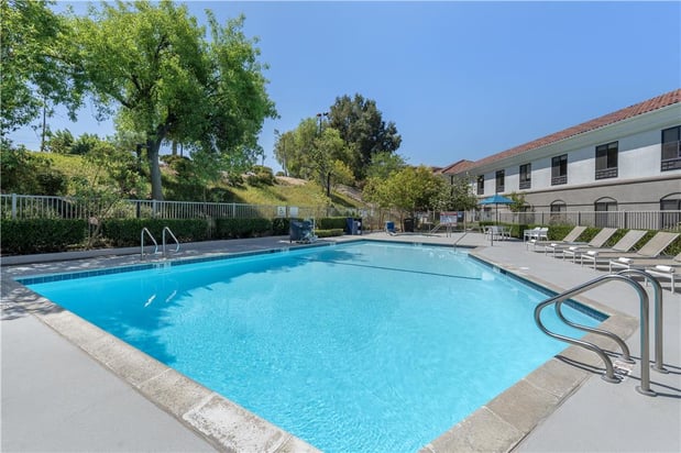 Images Best Western Valencia/Six Flags Inn & Suites