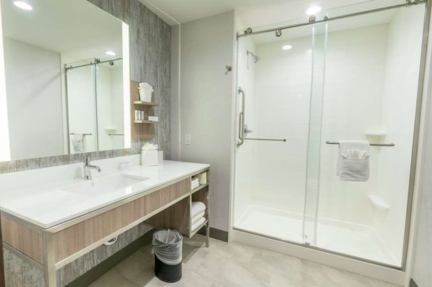 Images Hilton Garden Inn Wichita Downtown