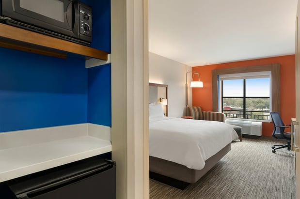 Images Holiday Inn Express & Suites Charleston - Mount Pleasant by IHG