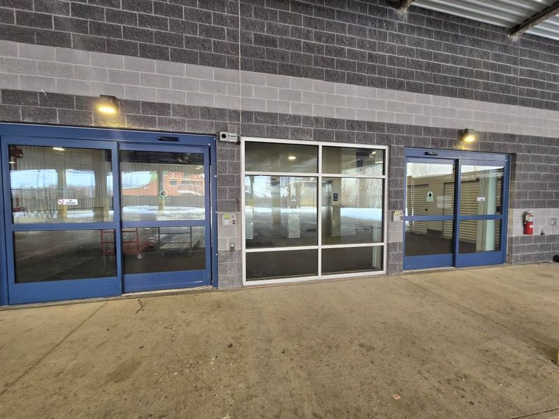 Extra Space Storage Image