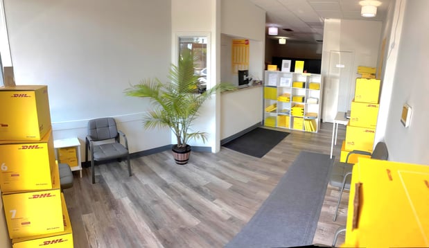 Images DHL Express Service Point