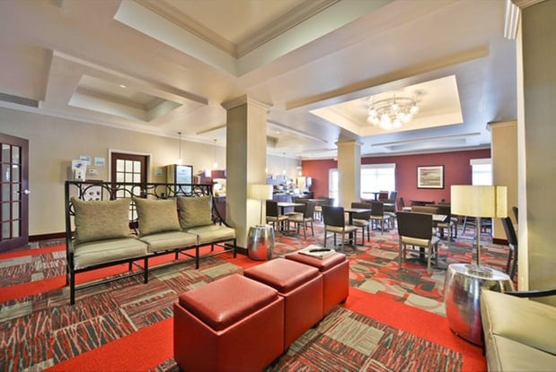 Images Holiday Inn Express & Suites Utica by IHG