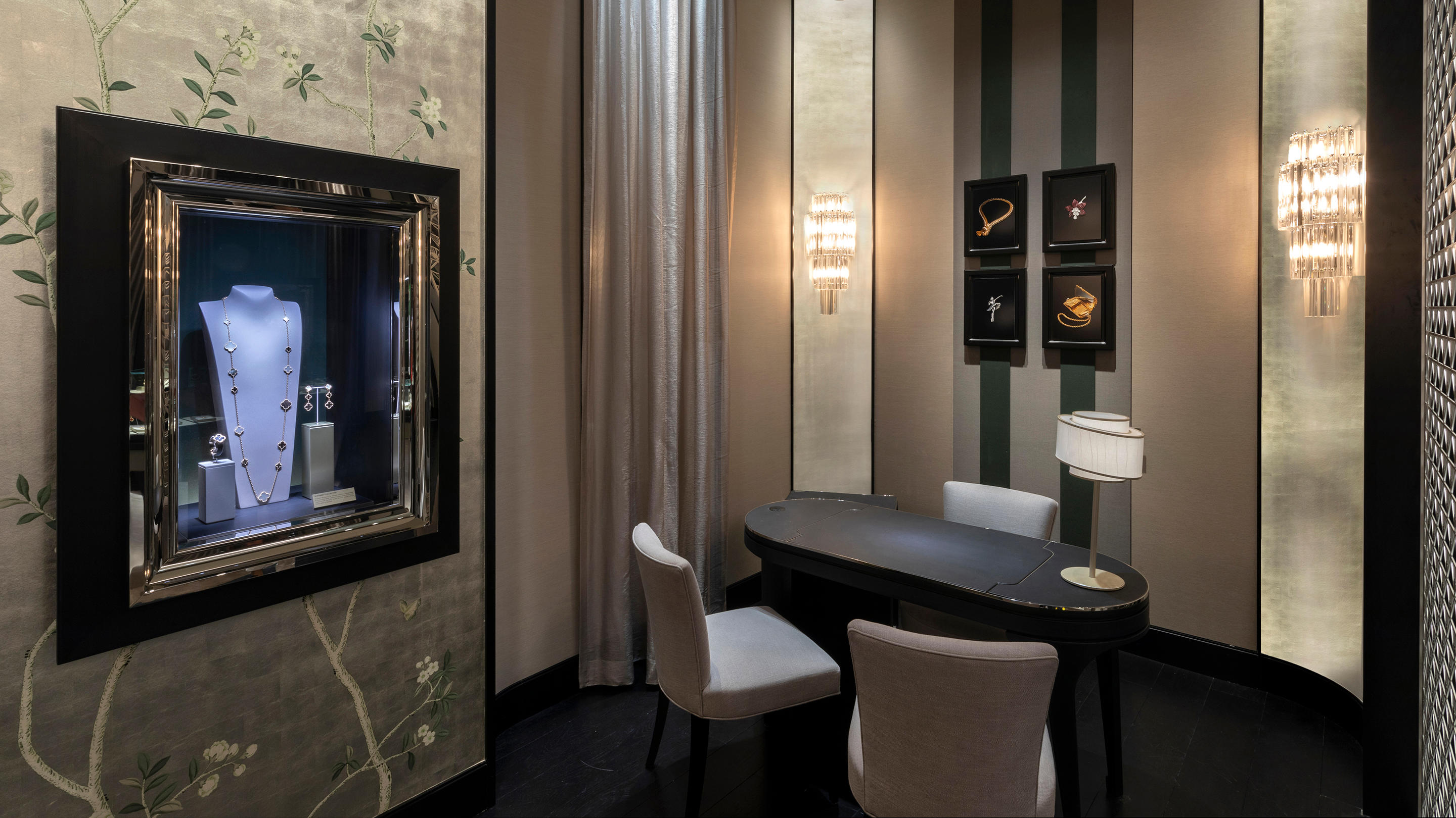 Images Van Cleef & Arpels (Hong Kong - K11 Musea)