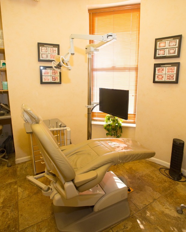 Images Dr. Eric J Aubert, DMD
