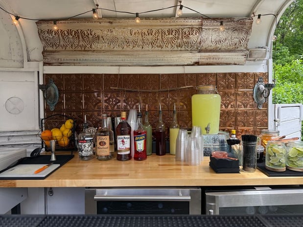 Images Rose & Oak Mobile Bar and Events