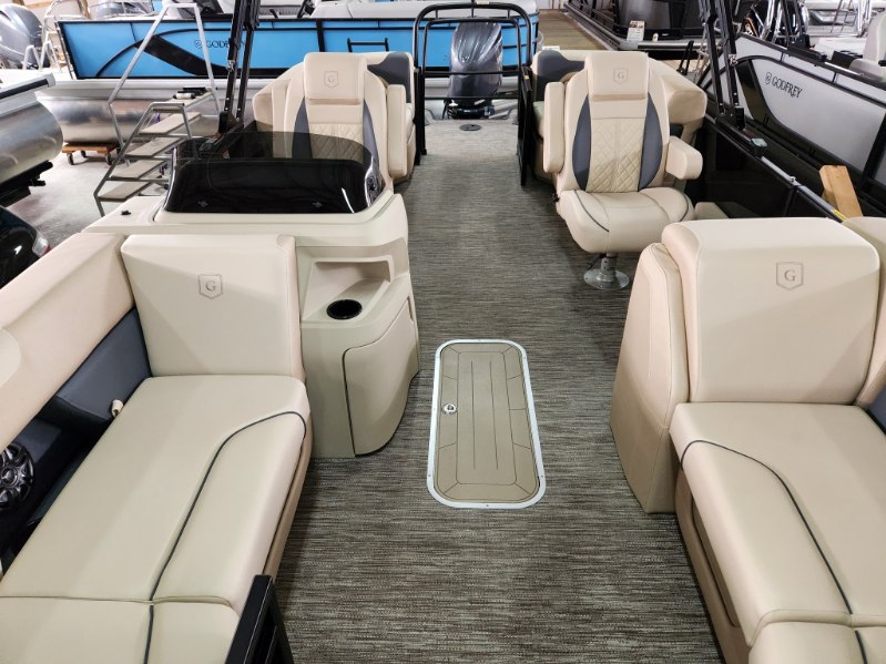 Images Happy Holiday Travel Inc