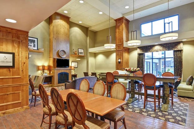 Images Hampton Inn & Suites New Hartford