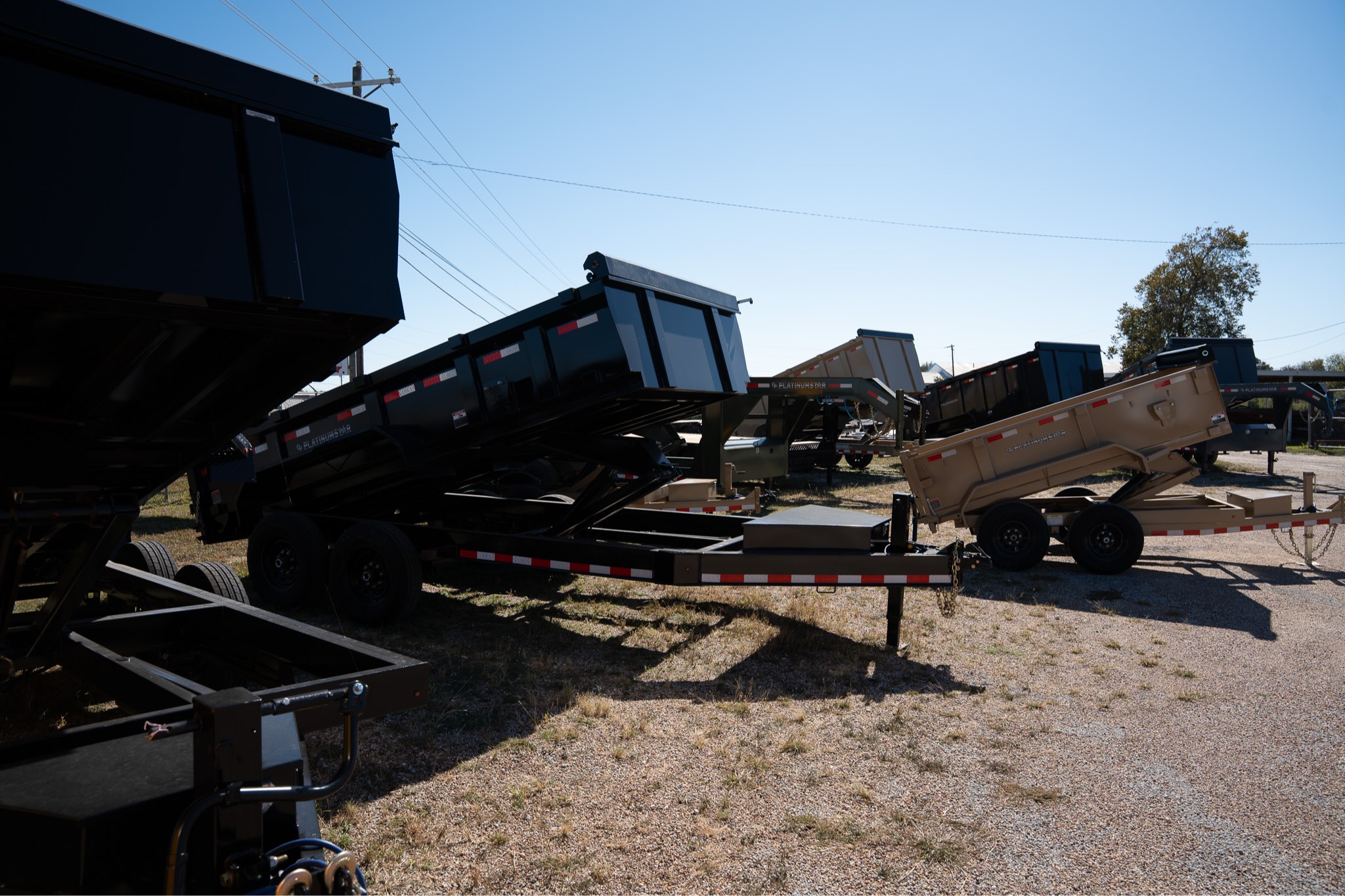 Dump trailers