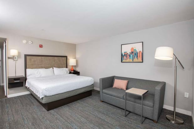 Images Hampton Inn & Suites Cincinnati / Kenwood