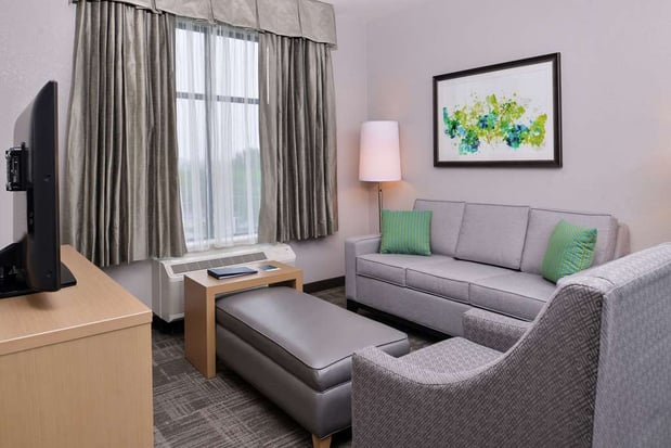 Images Homewood Suites by Hilton Des Moines Airport